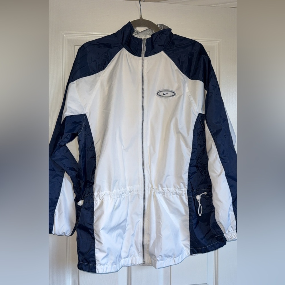 Vintage Nike White and Navy Windbreaker Jacket Size L